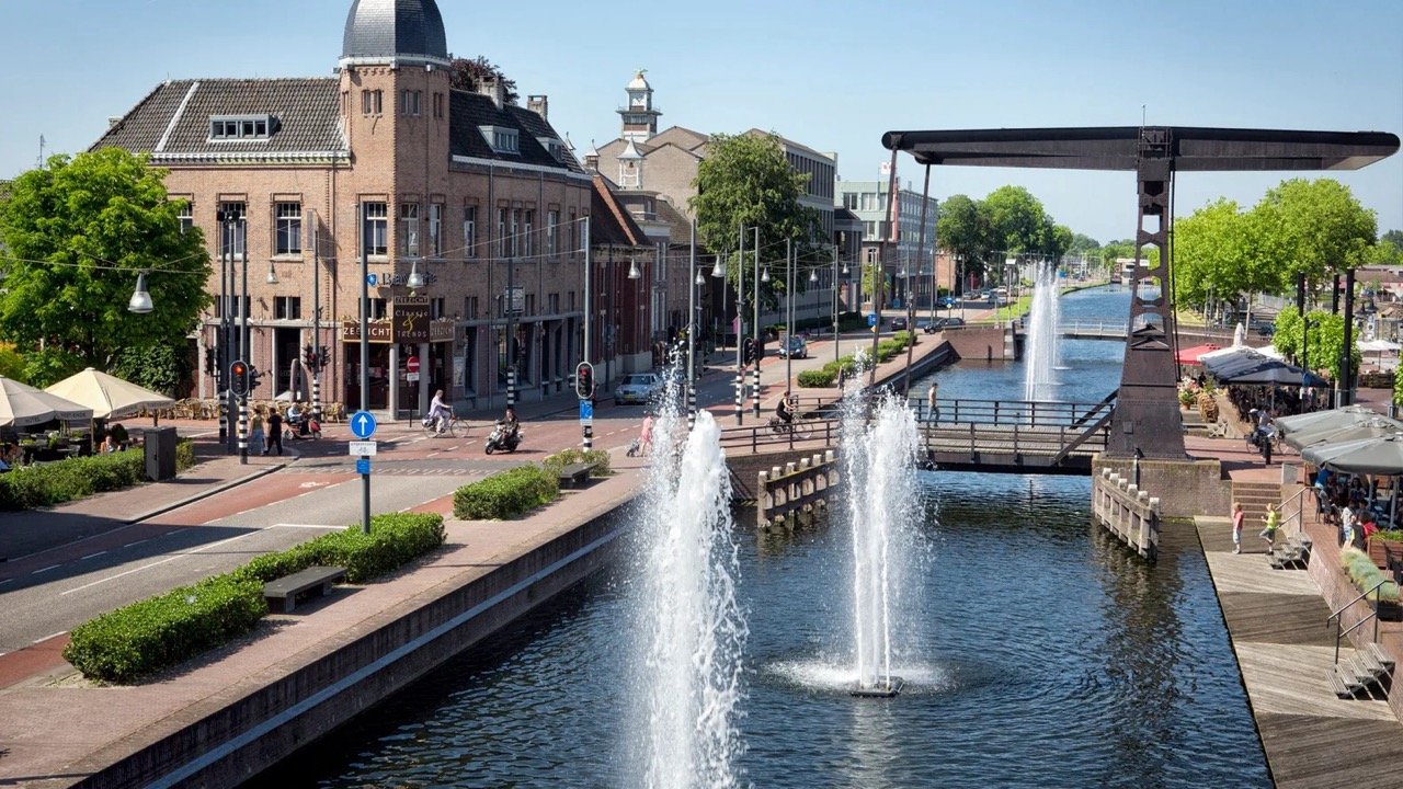 Helmond.